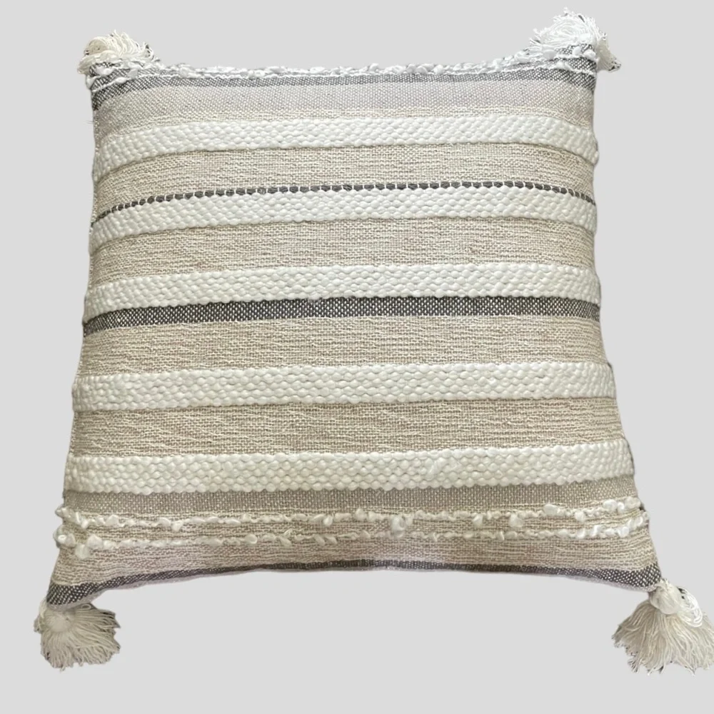 DKNY TASSEL TEXTURED STRIPED THROW DECORATIVE PILLOW 22x22